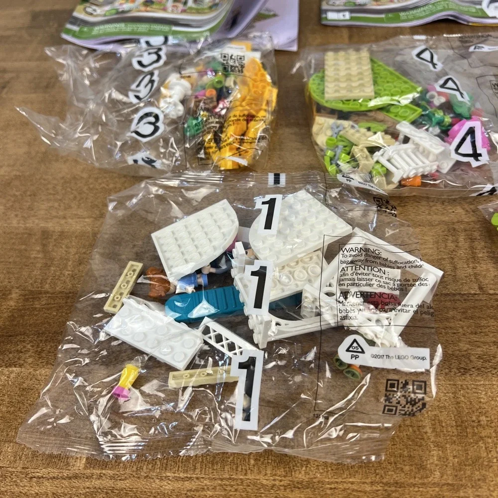 LEGO Friends - Heartlake City Organic Café - 41444‎ & Magical Acrobatics 41686